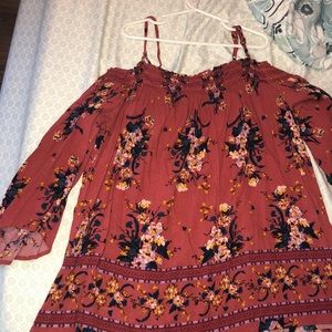 Cold shoulder top